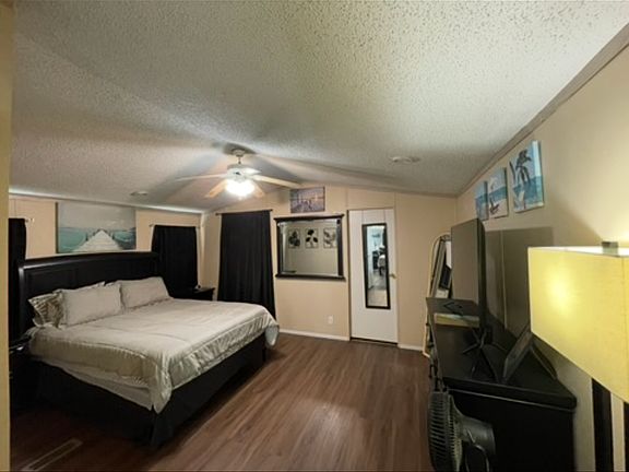 4th image of 214 Sky Ln
