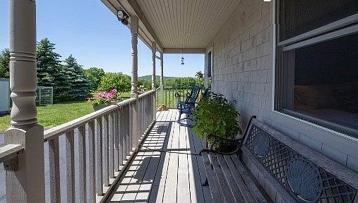 Large porch area.