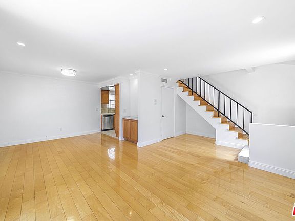 5th image of 1716 Brockton Ave APT 101