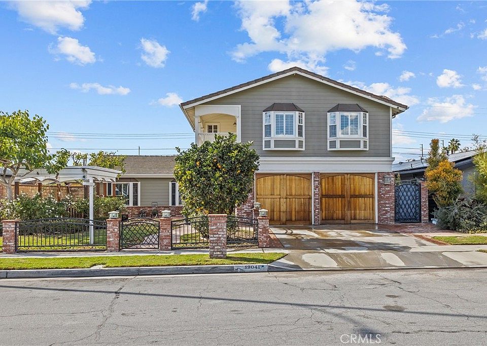 1st image of 19041 Hillsboro Cir