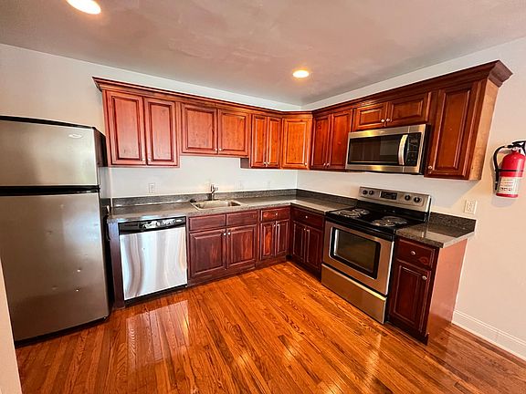 4th image of 1937 N Gratz St #2