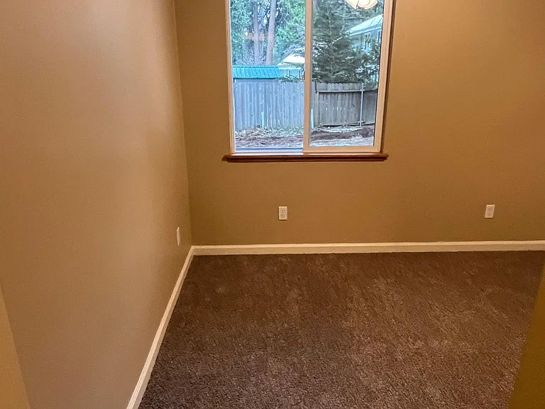 6322 Pine St #2 — Photo 13
