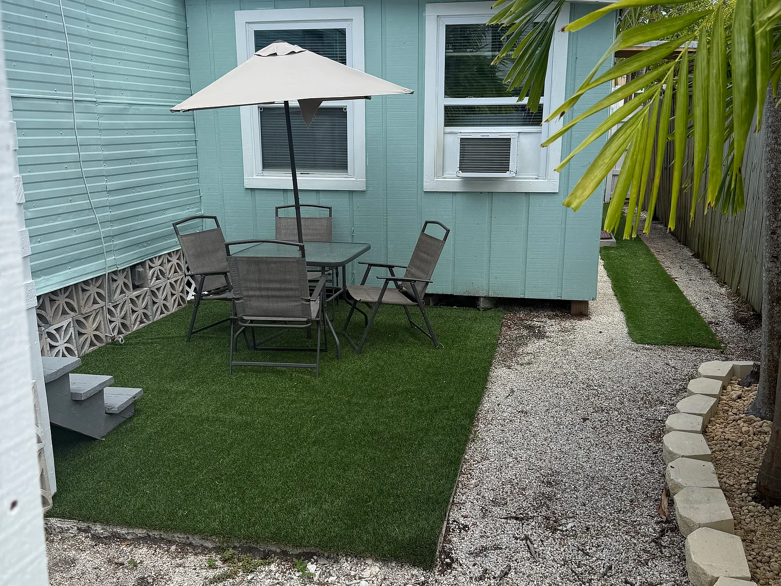 3 bed, 1000 sqft, $3,000 — Photo 2