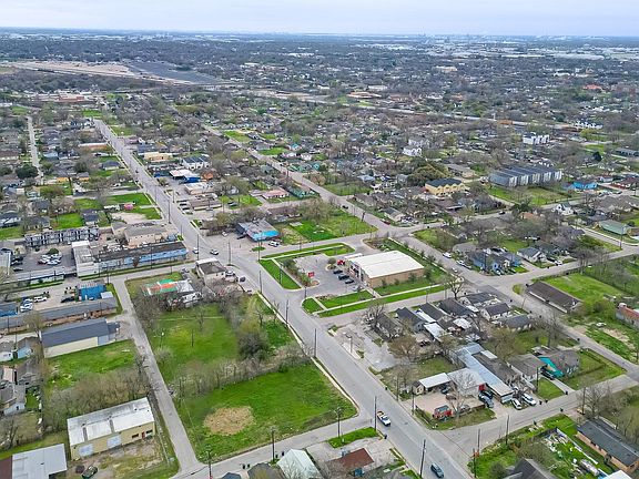 4th image of 3205 Liberty Rd