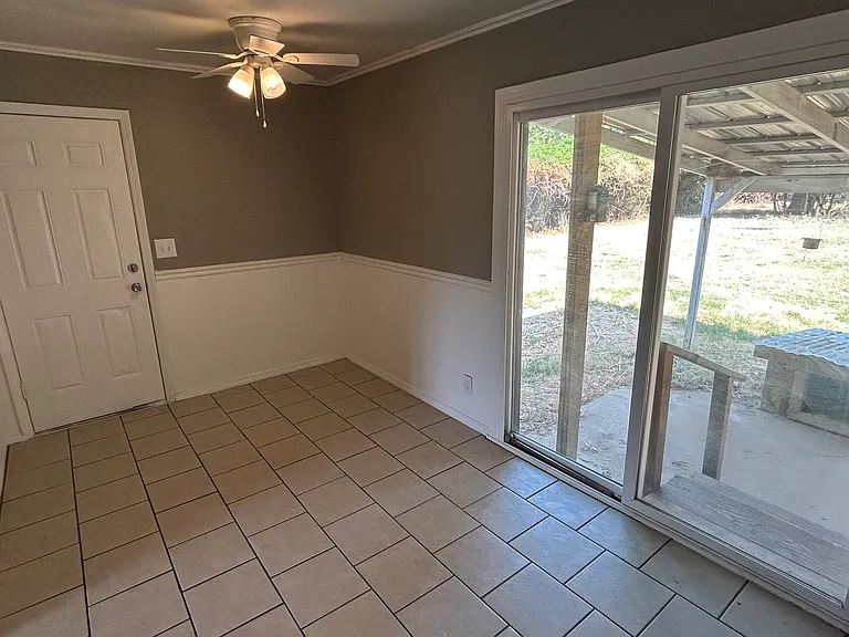 4115 E 28th Pl — Photo 7
