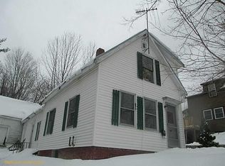 80 Mount Vernon St, Gardiner, ME 04345