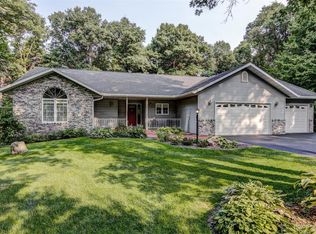 5576 Perth Dr, Eau Claire, WI 54703