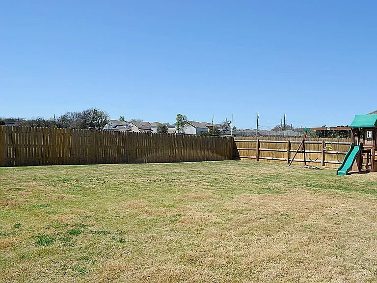 1716 Friesian Loop — Photo 28