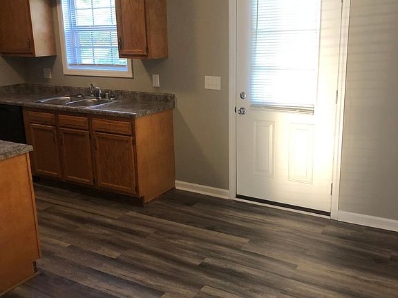 4th image of 303 Timothy Way APT 10