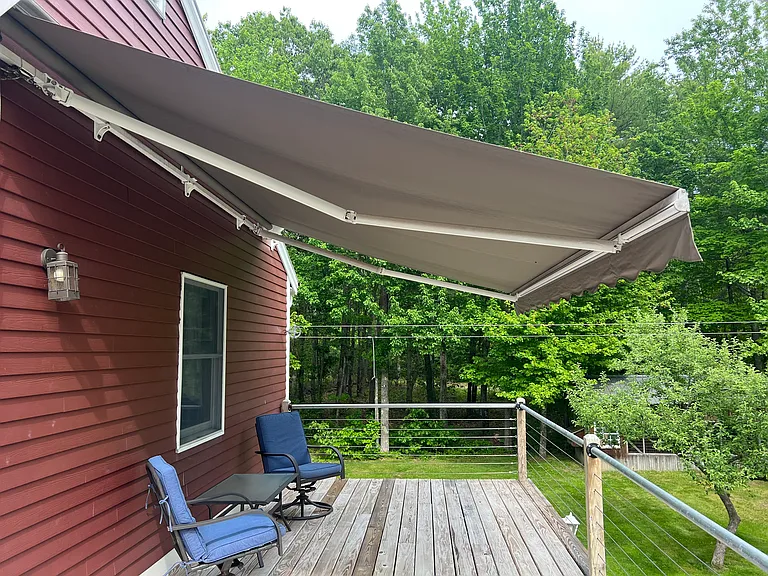 awning that extends over deck