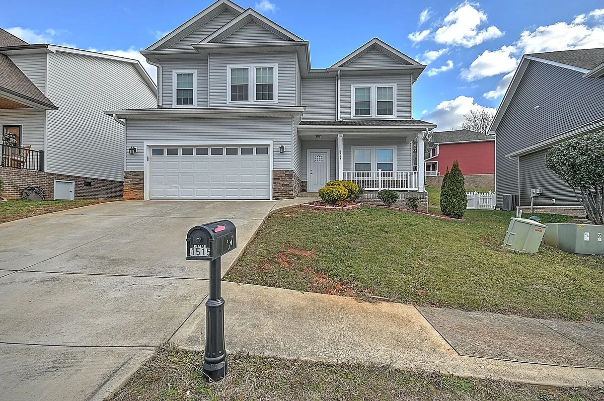 Building Photo - 1515 Polo Fields Pl