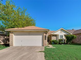 2409 Busch Dr, Arlington, TX 76014