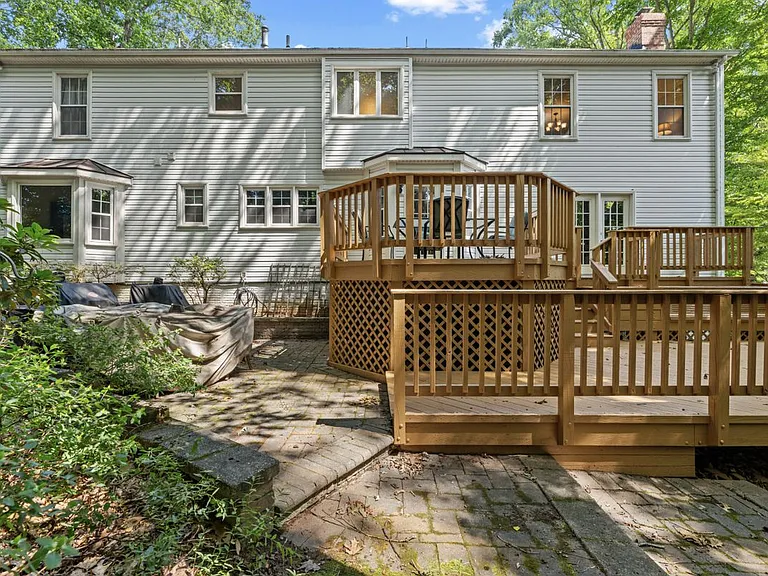 12307 Eliff Way — Photo 12