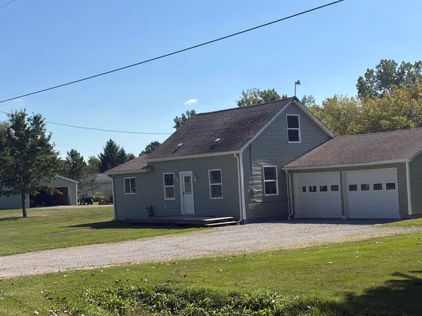5825 Markel Rd, Cottrellville, MI 48039