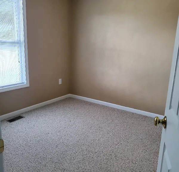 770 Riverland Rd SE #A — Photo 3