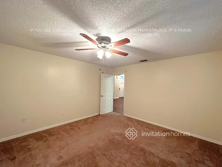 1771 Meredith Ave — Photo 6