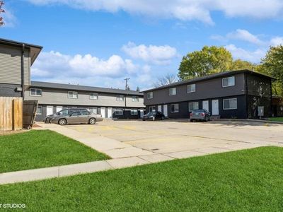 1102 Hollywood Blvd #1-15, Iowa City, IA, 52240