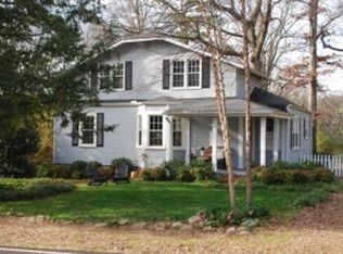 921 Signal Rd, Signal Mountain, TN 37377