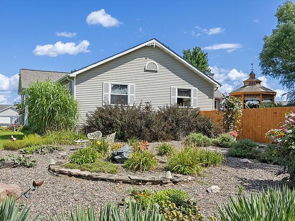 4th image of 21157 Balk Ln