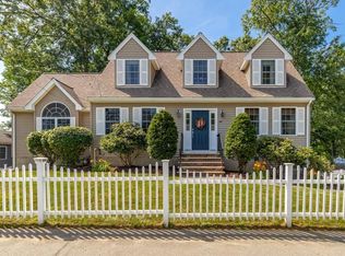 44 2nd St, Dracut, MA 01826