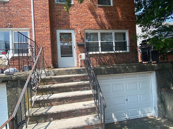 4th image of 8352 264th St
