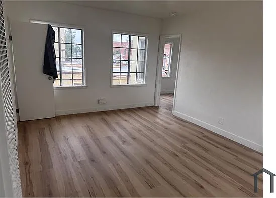 7007 Menlo Ave — Photo 2