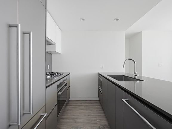 3rd image of 2135 Springer Ave #808