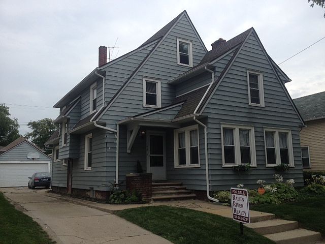 2nd image of 148 Riverview Ave