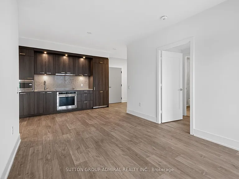858 Dupont St #534 — Photo 10