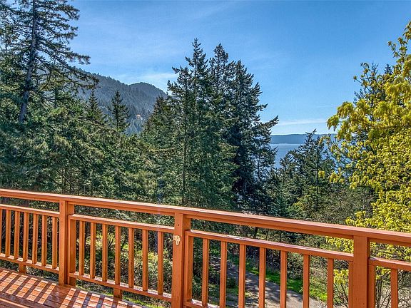 2nd image of 263 Cascade Way