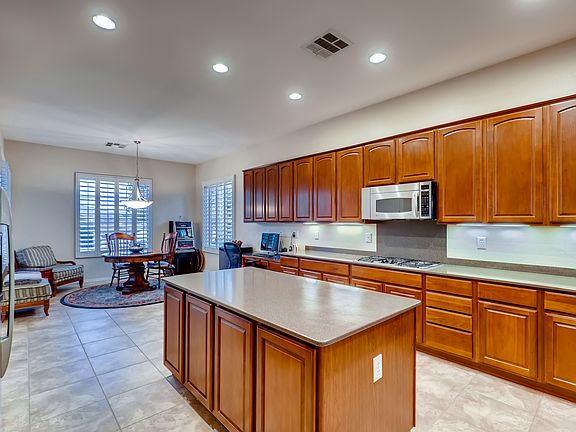 5th image of 2944 Foxtail Creek Ave