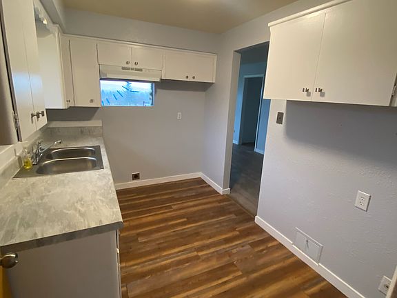 2nd image of 406 W Glass Ave #408