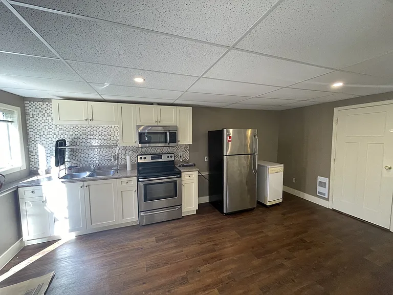 35090 Ewert Ave — Photo 3