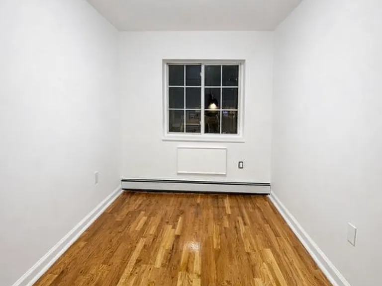 879 Elsmere Pl #3 — Photo 2