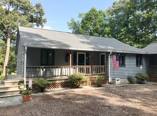 155 Perkins Woods Rd, Urbanna, VA 23175