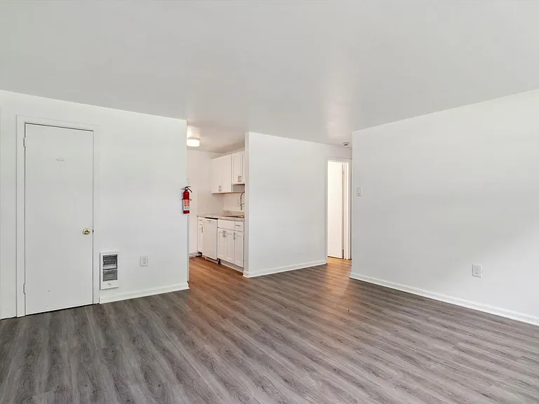 51 Oakland Ave — Photo 9