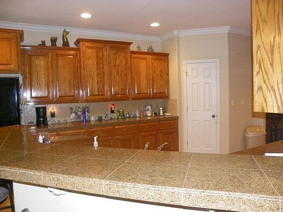 2nd image of 127 Sedgefield Pl