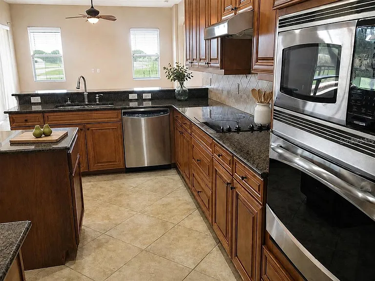 5570 Rock Dove Dr — Photo 13