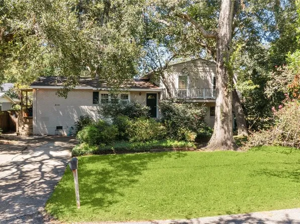 302 Midway Dr, River Ridge, LA 70123