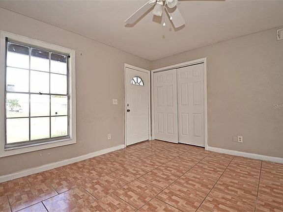 4th image of 670 Flagler Dr #11