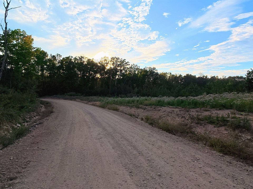 2nd image of Xx Roxanne Rd