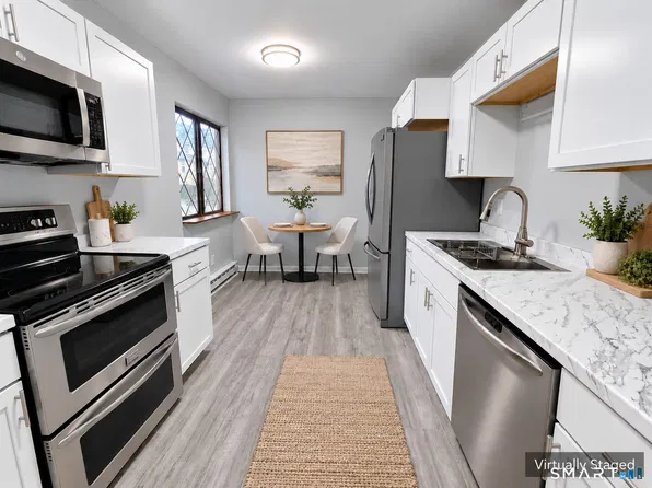 45 Columbus Place #17, Stamford, CT 06907