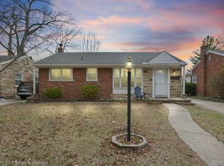 1937 Woodside St, Dearborn, MI 48124
