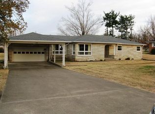 134 Nickel Heights Rd, Paducah, KY 42003