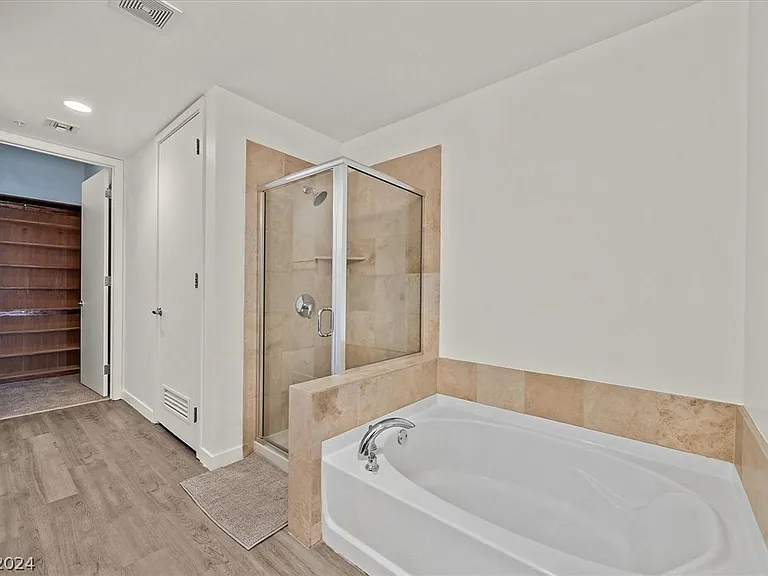353 E Bonneville Ave #303 — Photo 19