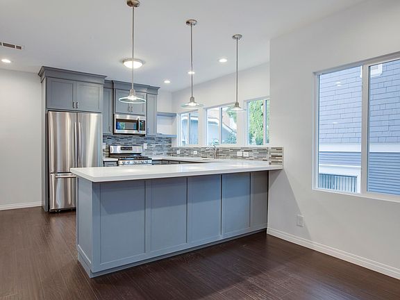 4th image of 2765 W 8th St #2