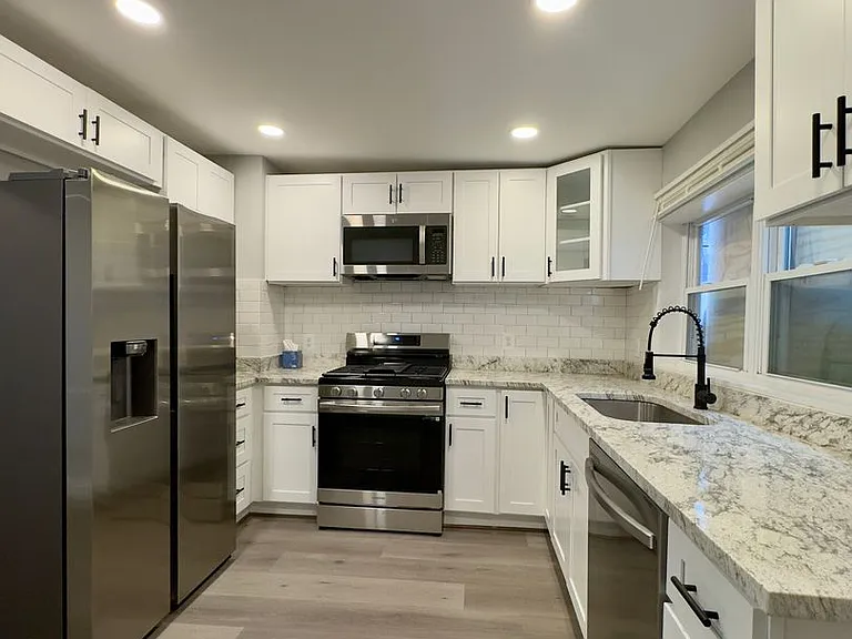 115 S Eaton St — Photo 17