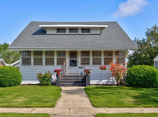 407 2nd St NW, State Center, IA 50247