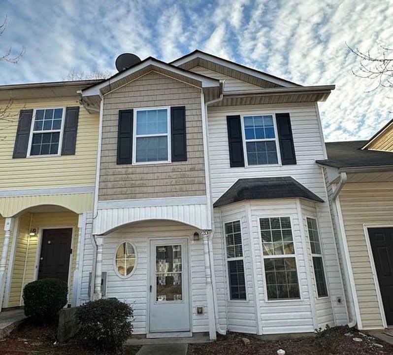 1st image of 20 Timber Ridge Dr