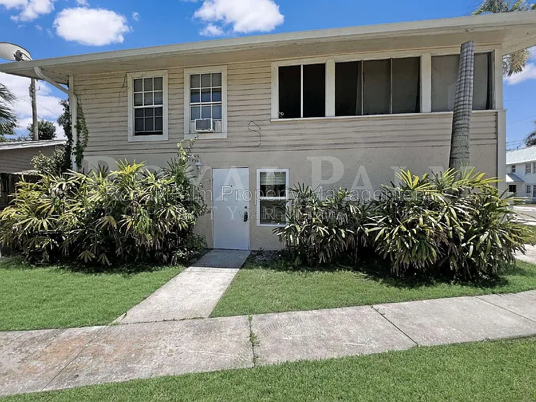 1615 Evans Ave #2 — Photo 3
